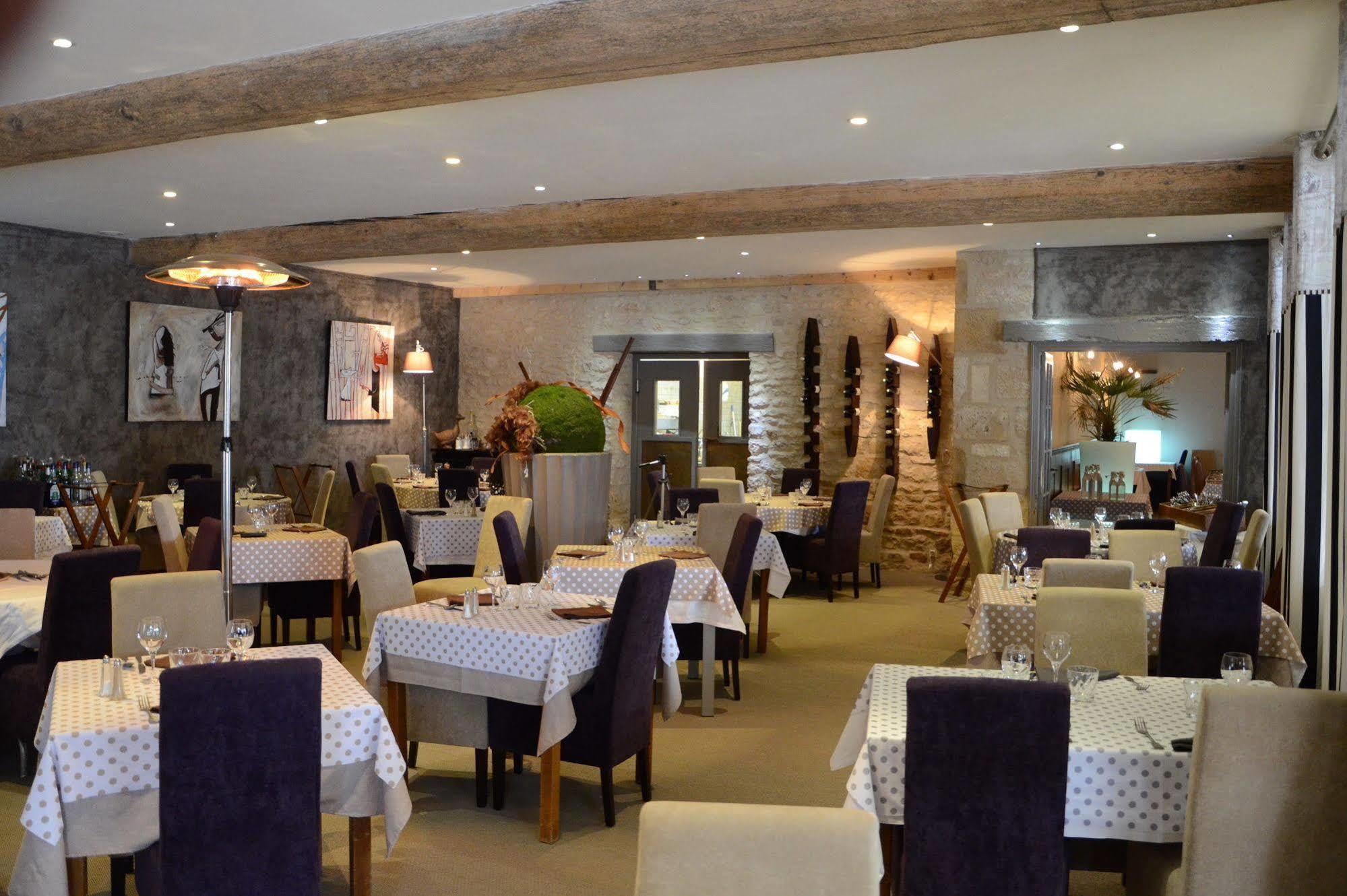 Logis Hotel-Restaurant Saint Romain Anse Eksteriør bilde